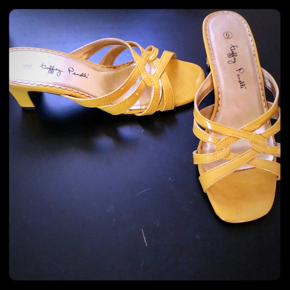 Summer dress shoes